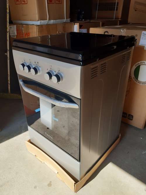 Freestanding TOPGAS GAS STOVE 50X50 BRAND NEW was sold for R1,400.00